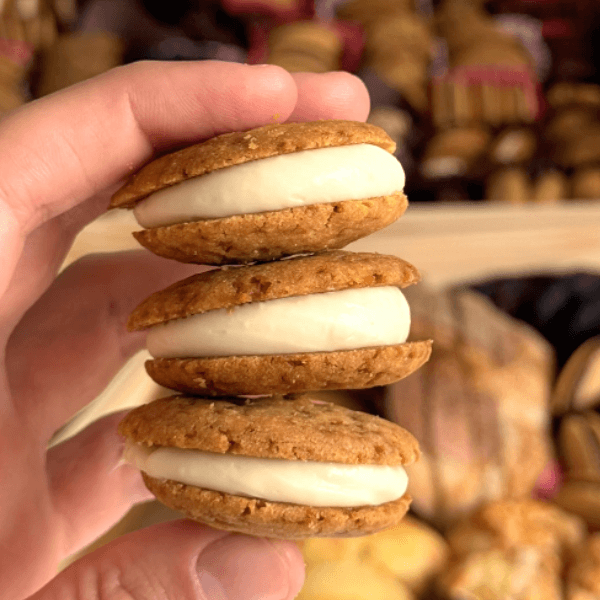Biscoito caramelo pudim de leite recheado